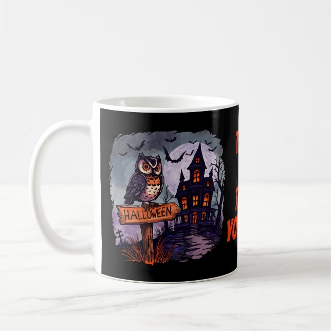 Spuk Eule und Spooky House - gotisches Halloween Kaffeetasse (Links)