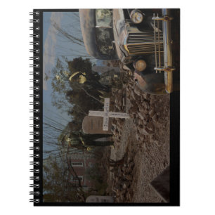 Spuk Friedhof im Grabstein Notizblock