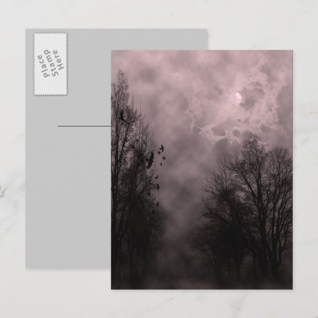 Spuk Halloween Roter Himmel mit Ravens Postkarte (Vorne/Hinten)