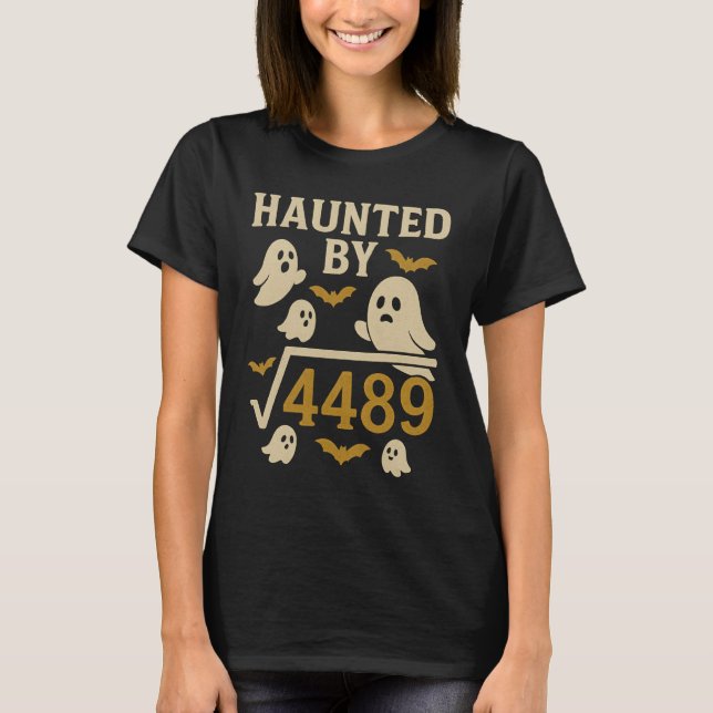 Spuk von Artikel 4489 Funny Halloween Mathe T-Shirt (Vorderseite)