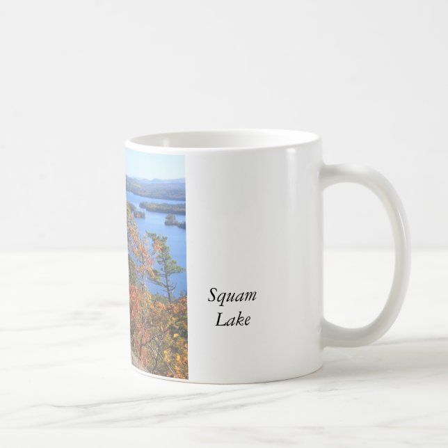 Squam See-Klapperschlangen-Klippen im Herbst Kaffeetasse (Rechts)