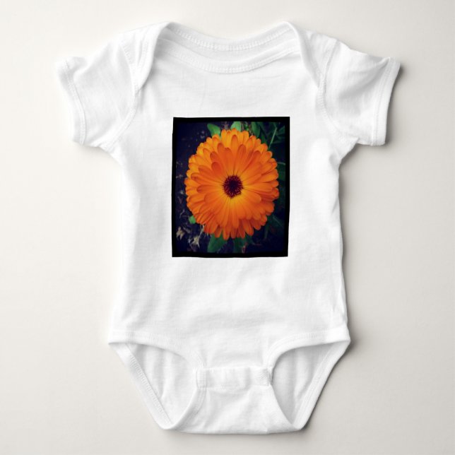 Square Foto - Marigold Baby Strampler (Vorderseite)