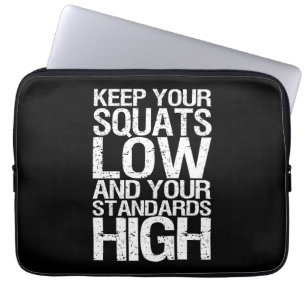 Squat Low - Bodybuilding Workout Motivational Laptopschutzhülle