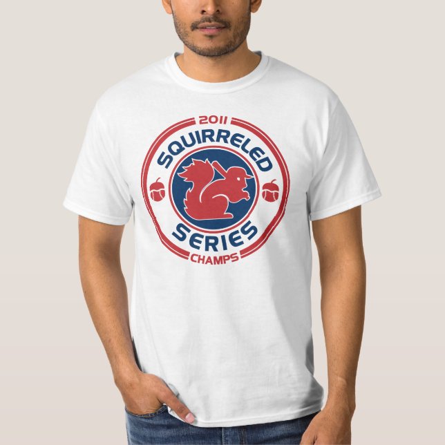 Squirreled Reihen-Kundgebungs-Eichhörnchen-Shirt T-Shirt (Vorderseite)