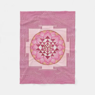 Sri Yantra / Sri Chakra in Lotus Fleecedecke