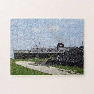 SS Badger Kohlefrachter beim Beladen in Manitowoc Puzzle