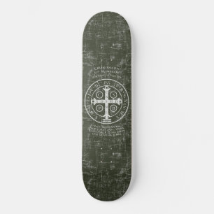 St.-Benediktinermedaille mit lateinischem Gebet Skateboard