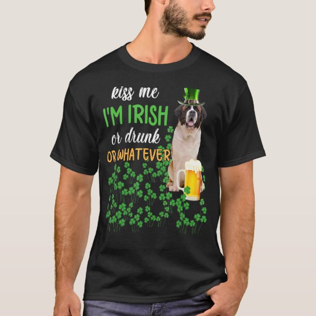 St. Bernard küsste mir, ich bin irisch oder Betrun T-Shirt (Vorderseite)