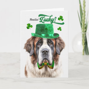 St. Bernhard Hund fühlt sich am St. Patrick's Day Feiertagskarte