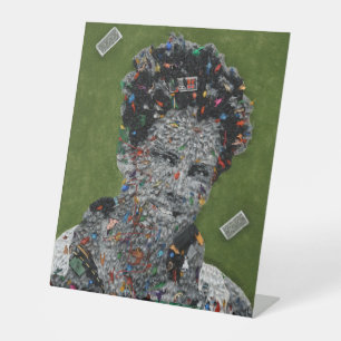 St. Carlo Acutis Mini Poster Sockelschild