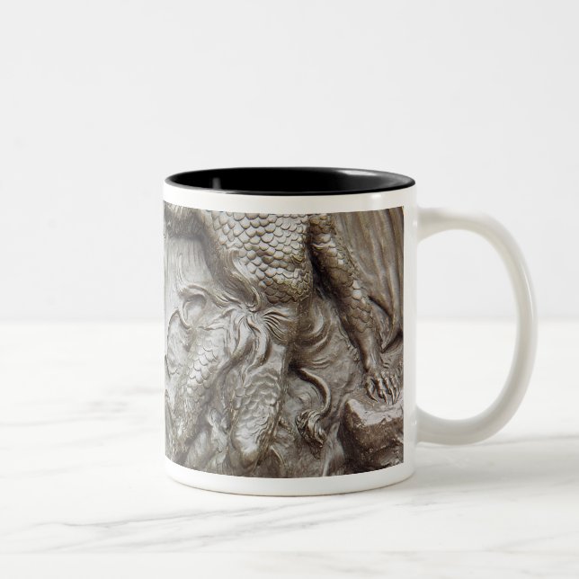St George, das den Drachen kämpft Zweifarbige Tasse (Rechts)