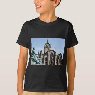 St- Gileskathedrale und David Hume-Statue T-Shirt