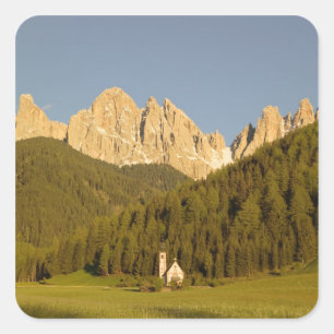 St Giovanni, Val di Funes, Dolomiten, Italien Quadratischer Aufkleber