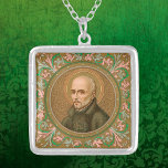 St. Ignatius Loyola (BK 050) Versilberte Kette<br><div class="desc">Der spanische Baskenadler und Soldat wurde Priester und Theologe, St. Ignatius Loyola (1491-1556) war Gründer und erster Obergeneralgin der Gesellschaft Jesu (Jesuiten). In dieser Schlucht ist der heilige Ignatius im Jesuitenstil verkleidet. Er trägt einen einfachen schwarzen Cassock, der vermutlich an der Taille umhüllt und zerkleinert wird, ohne die Vorderseite zu...</div>