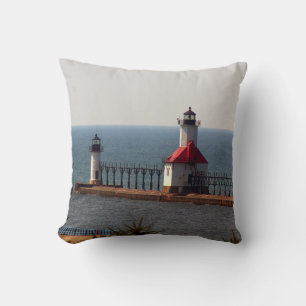 St. Joseph North Pierhead Lights Kissen schlicht