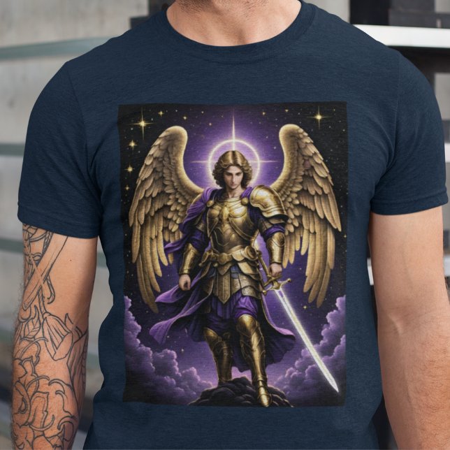 St. Michael der Erzengel römisch-katholisch T-Shirt (Von Creator hochgeladen)
