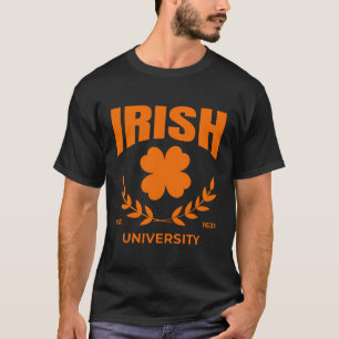 St. Paddys Universität T-Shirt