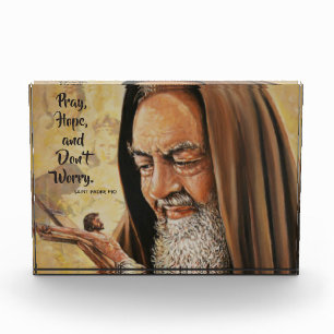 St. Padre Pio mit Zitat beten Hoffnung sich sorgen Fotoblock