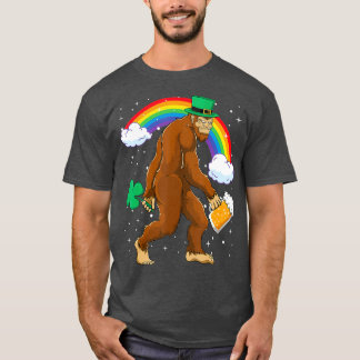 St Patrick Bigfoot Rainbow Lucky Funny Drinks T-Shirt