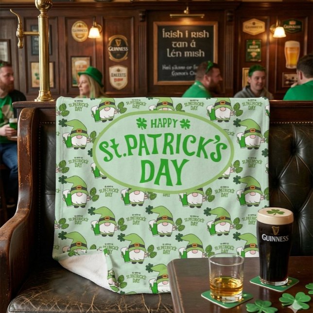 St. Patrick’s Day Grüne Fleece-Decke mit Gnom Fleecedecke (Von Creator hochgeladen)