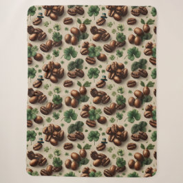 St. Patrick’s Day Kaffee & Shamrock-Muster Sherpadecke