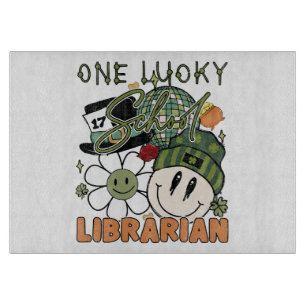 St. Patrick Tag Glückliche Bibliothekarin Schneidebrett