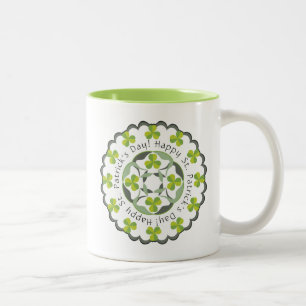 St Patrick Tageskeltische Kleeblatt-Klee-Grafik Zweifarbige Tasse