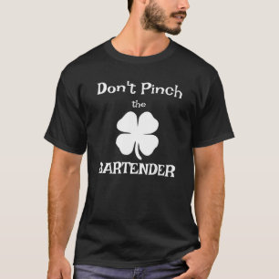 St. Patrick's Day Barkeeper T Shirt mit Lucky Sha