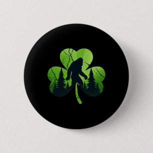 St Patricks Day Bigfoot Sasquatch Irischer Shamroc Button