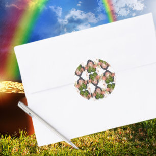 St. Patrick's Day Blume Herz und Clover Bouquets Runder Aufkleber