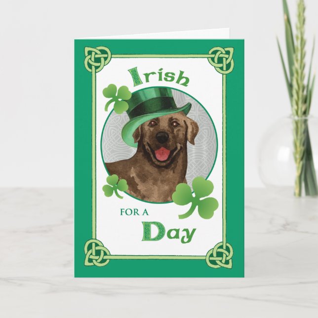 St. Patrick's Day Chocolate Labrador Karte (Vorderseite)