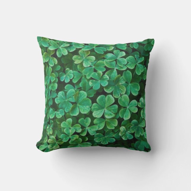 St. Patrick's Day Clover Kissen (Vorderseite)
