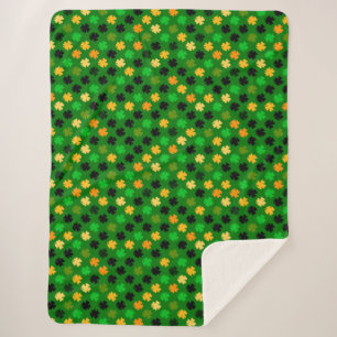 St. Patrick's Day Clover Pattern Sherpadecke