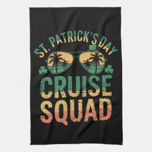St Patrick's Day Cruise Squad Funny Family Matchin Geschirrtuch