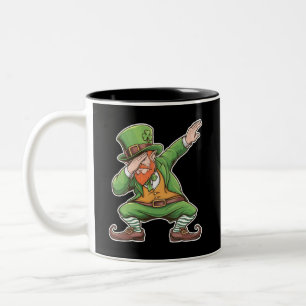 St Patricks Day Dab Dabbing Leprechaun Green Zweifarbige Tasse