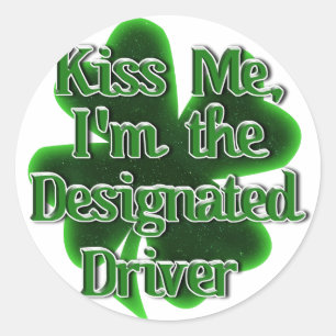 St. Patrick's Day Designated Driver Runder Aufkleber