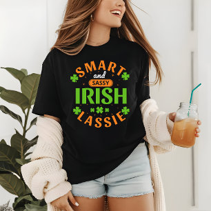 St Patricks Day Funny Irish Lassie Green Kleeblatt Tri-Blend Shirt