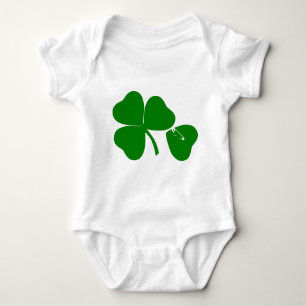 St Patrick's Day - Get Lucky 3 + 1 leaves = 4 Baby Strampler