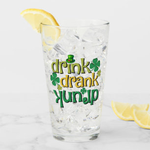 St. Patricks Day Getränk Getrunken Betrunken Glas