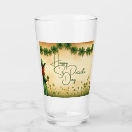 St. Patrick's Day Girl mit Kleeblättern Glas