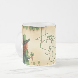 St. Patrick's Day Girl mit Kleeblättern Mattglastasse