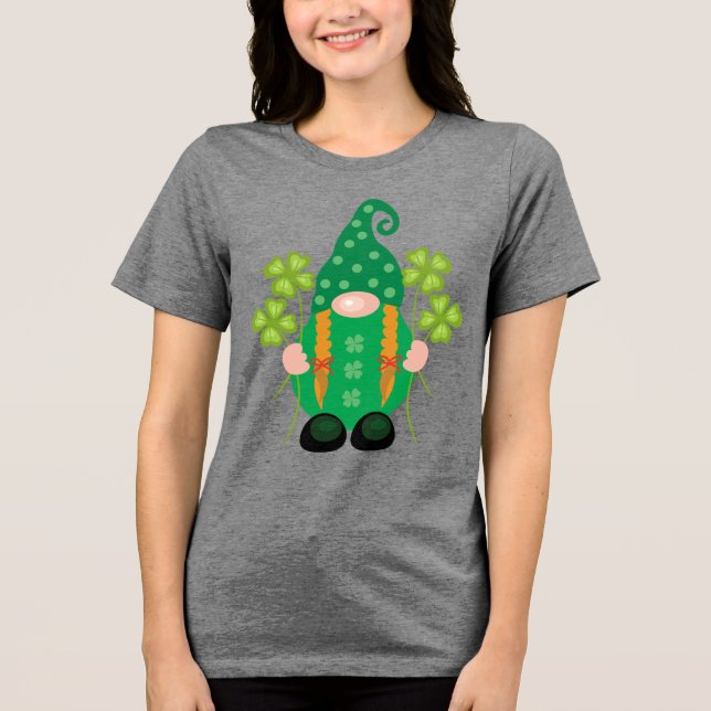 St. Patrick's Day Gnome mit Kleeblättern Tri-Blend Shirt (Vorderseite)