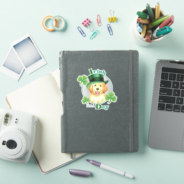 St. Patrick's Day Golden Retriever Vinyl Sticker (iPad Hülle)