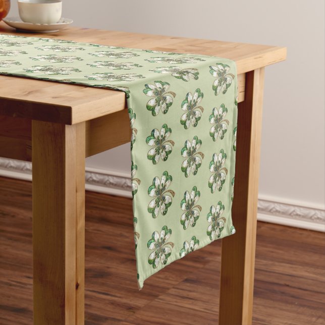 St.Patrick's Day Green Kariert Table Runner Mittelgroßer Tischläufer (Beispiel)