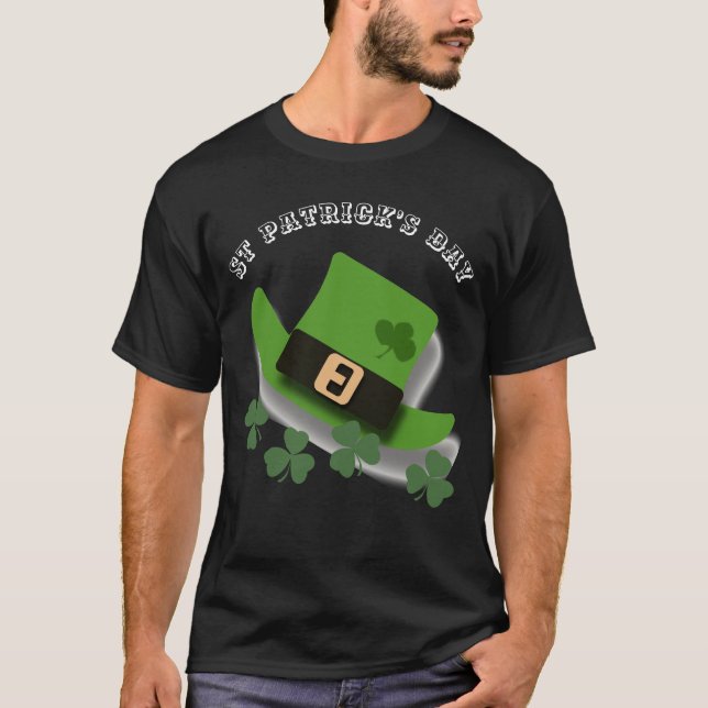 St Patricks Day Green Leprechaun Hat und Kleeblatt T-Shirt (Vorderseite)