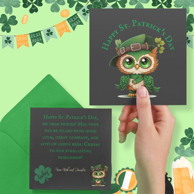 St. Patrick's Day Green Owl personalisierte Flachk (St. Patrick's Day Green Owl personalized flat card)