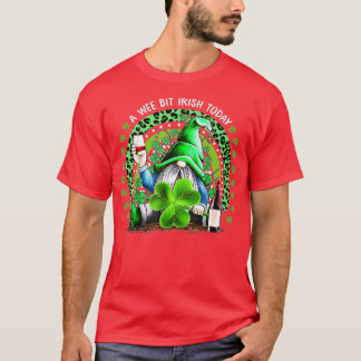 St Patrick's Day Irish Gnome Drink Wine Shamrock R T-Shirt