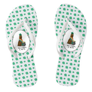 St. Patrick's Day Irish Setter Dog (rot 1) Funny Flip Flops