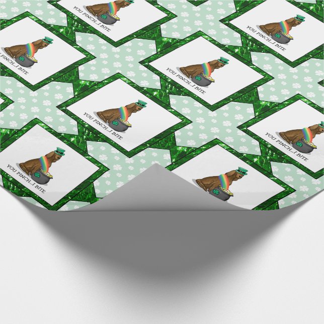 St. Patrick's Day Irish Setter Dog (rot 1) Funny Geschenkpapier (Ecke)