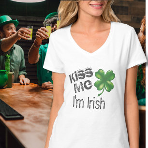 St. Patrick's Day Kiss Me I'm Irish Green Kleeblat T-Shirt